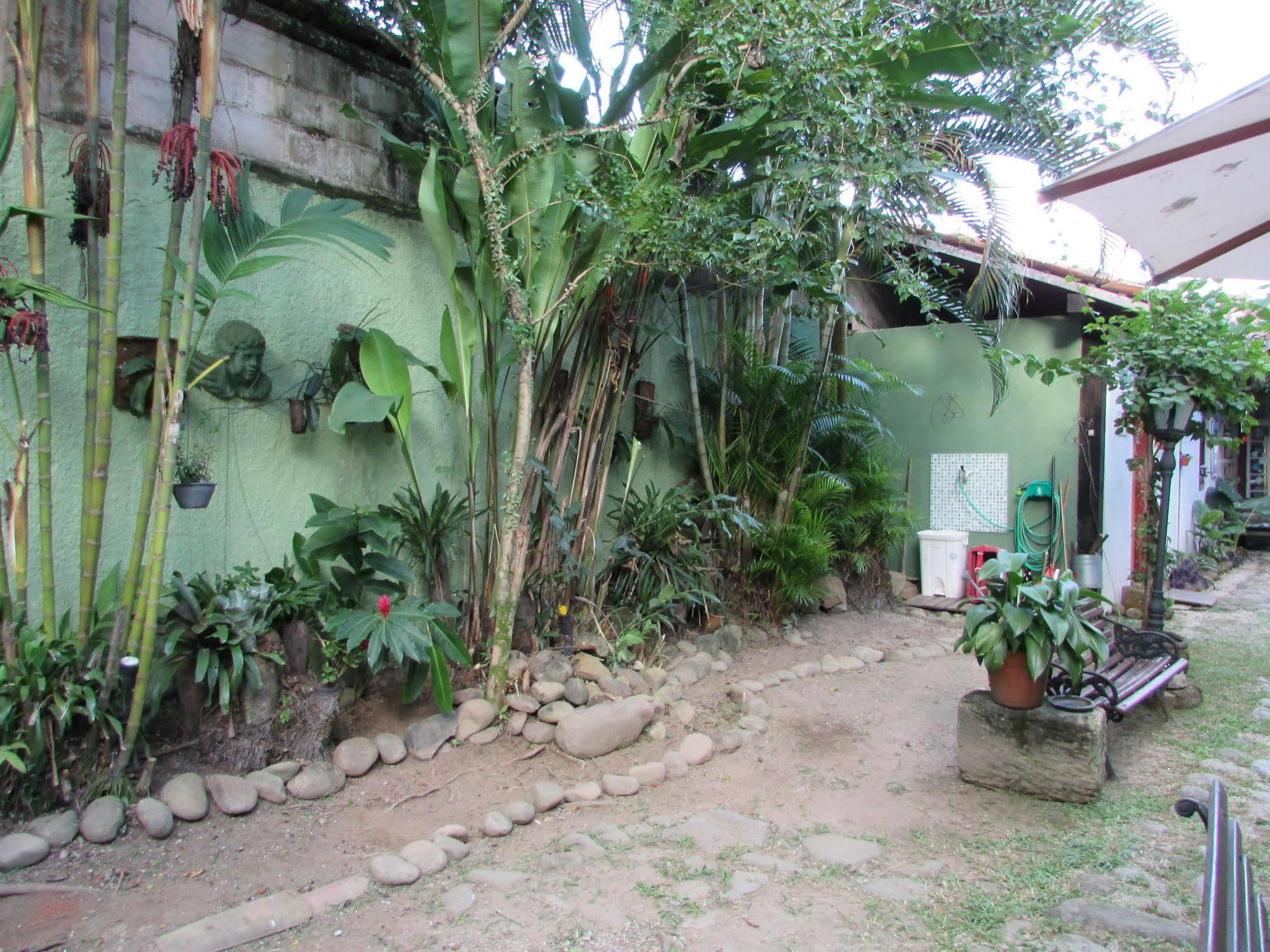 Pousada Solar Do Algarve Em Paraty Ha 5 Minutos Do Centro Historico Екстериор снимка